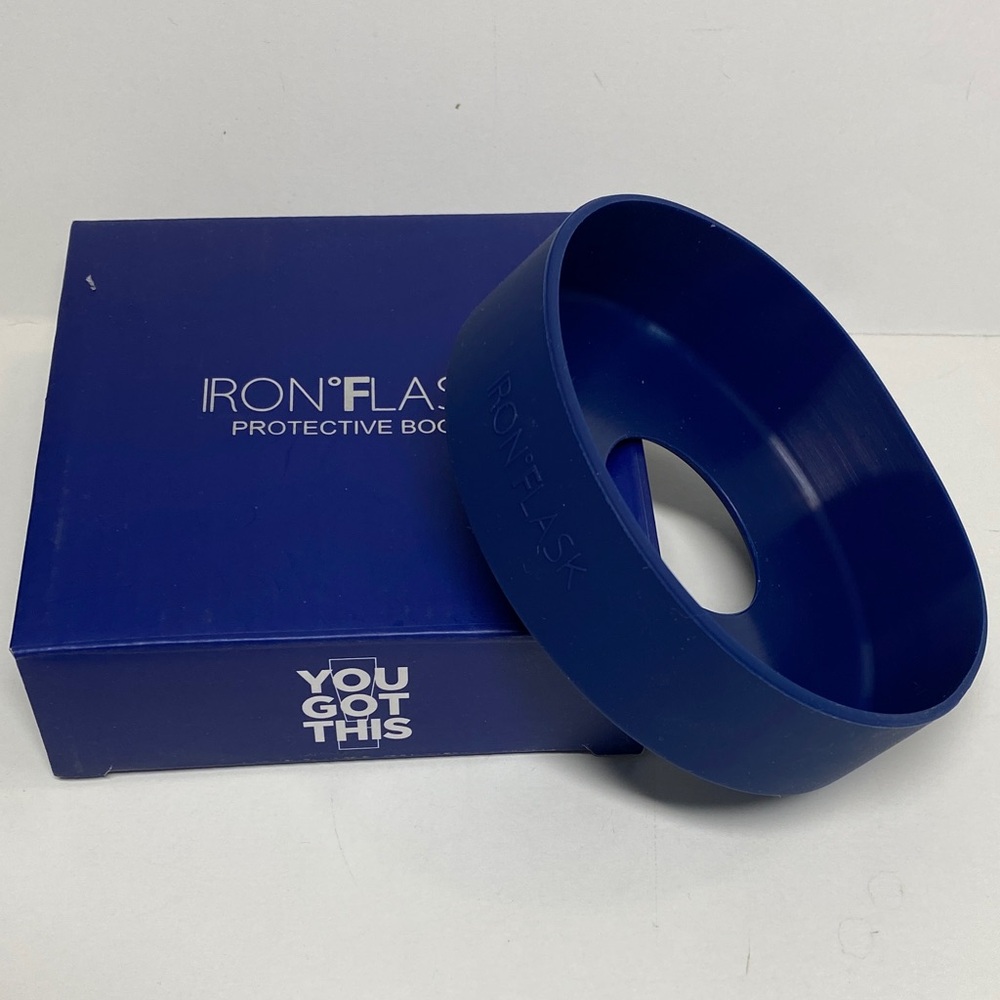 Iron Flask 64 oz Narrow Silicone Protective Boot Bottle Accessory Blue NIB